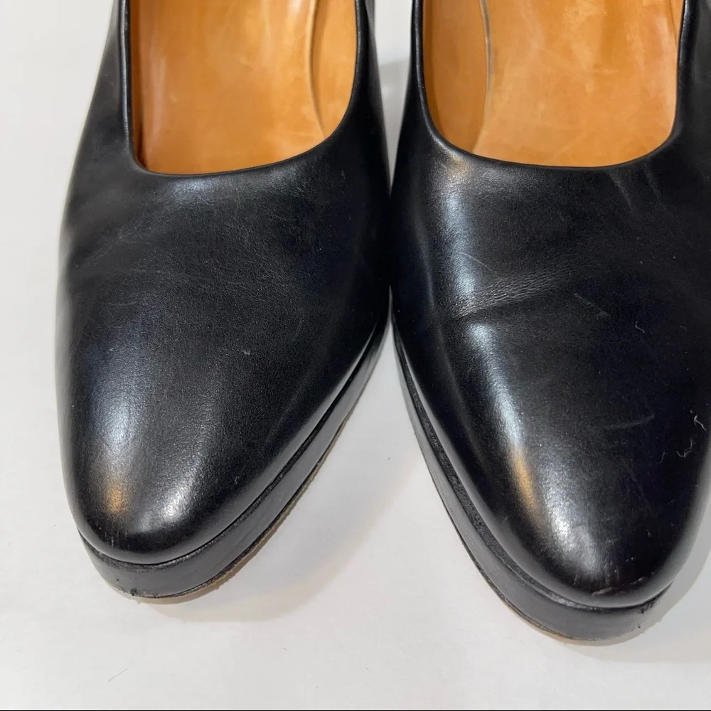 Ralph Lauren pump  black leather size 8
